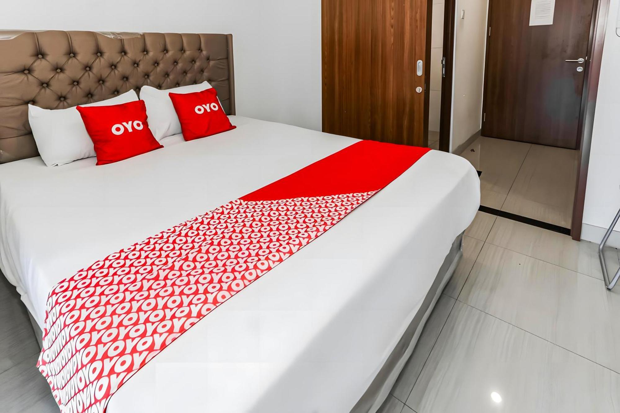 Hotel Oyo 93703 F88 Bekasi Esterno foto