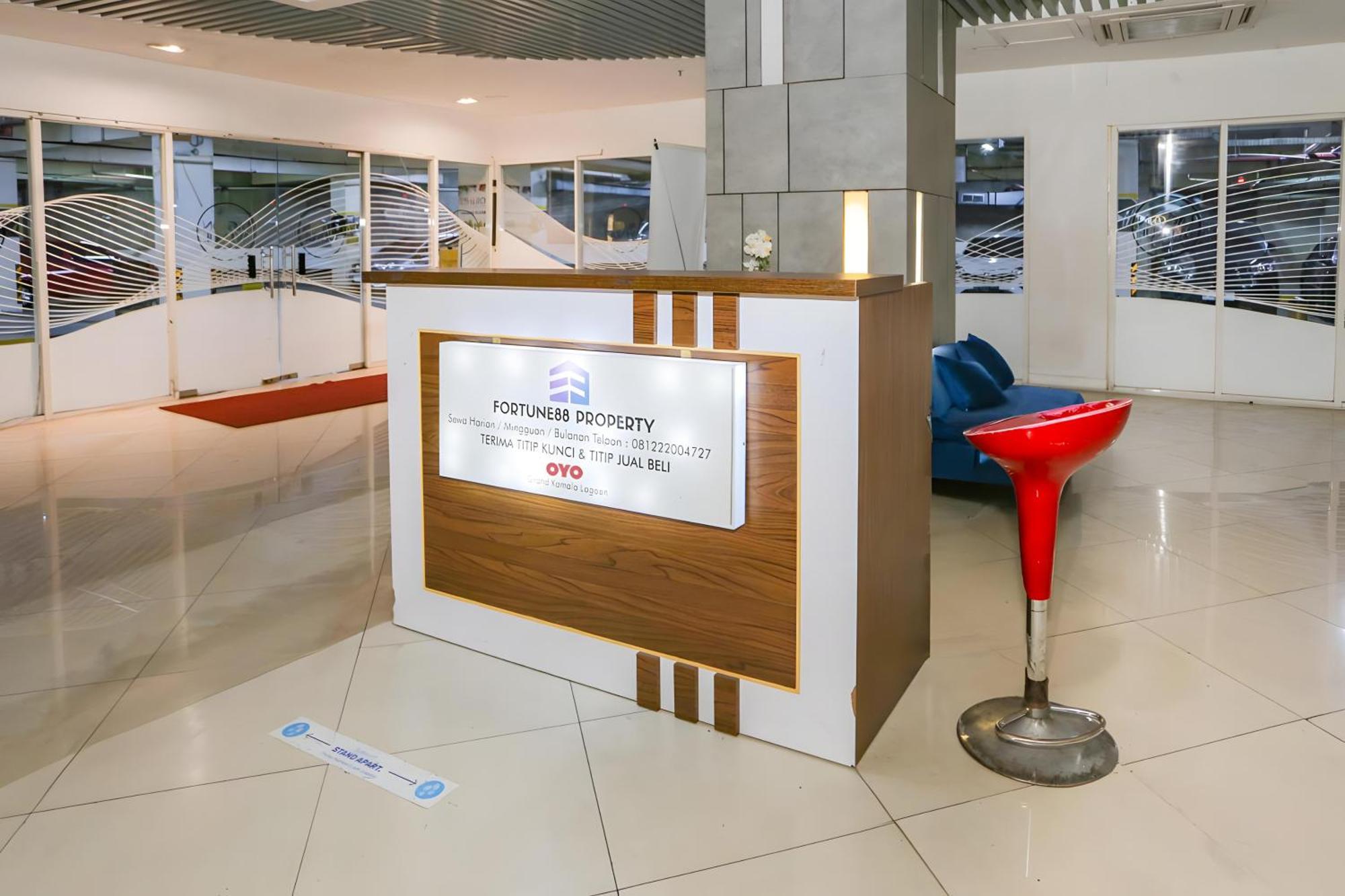 Hotel Oyo 93703 F88 Bekasi Esterno foto