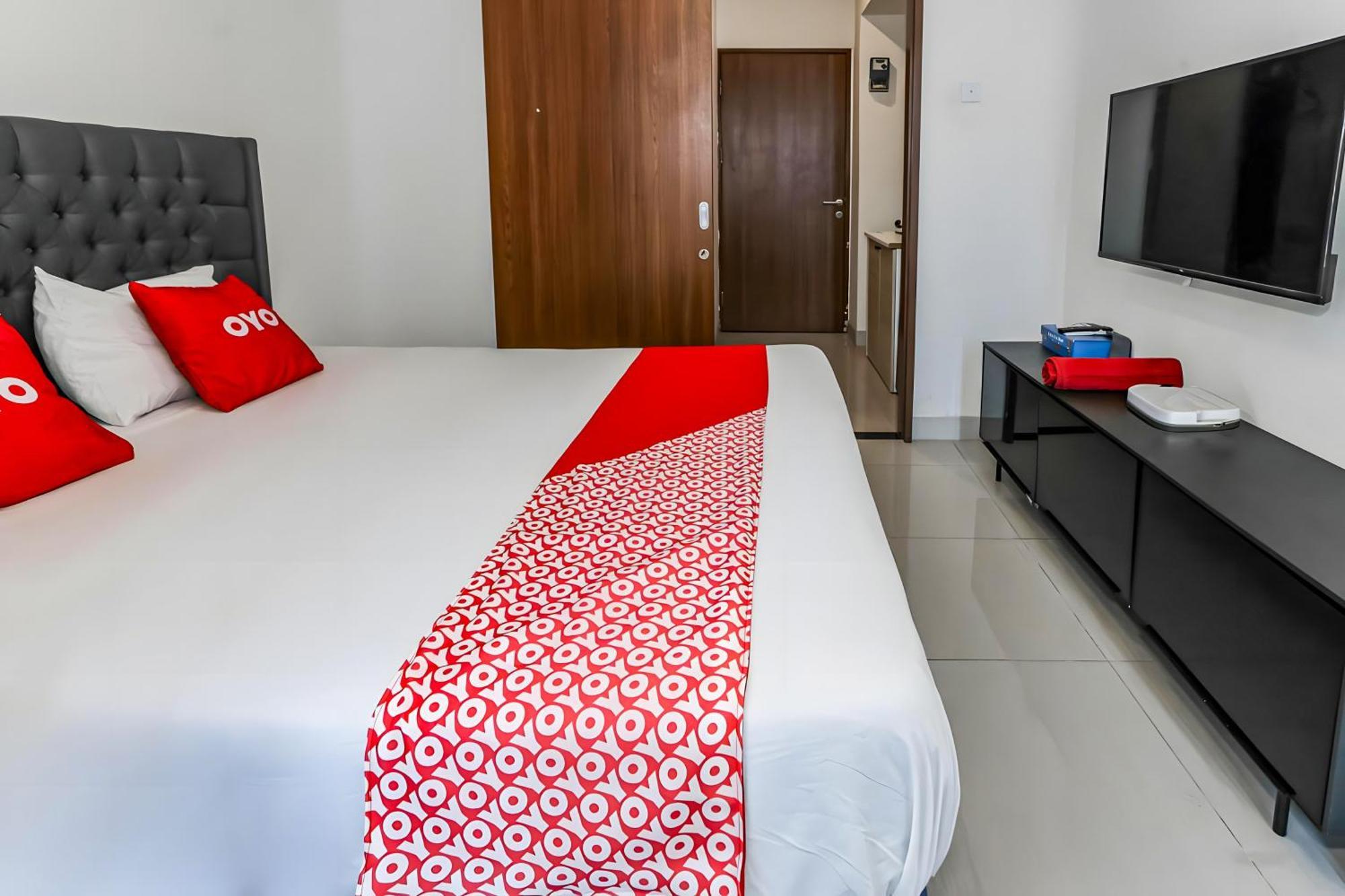 Hotel Oyo 93703 F88 Bekasi Esterno foto